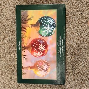 Hallmark Illuminations Snowflake Snowballs